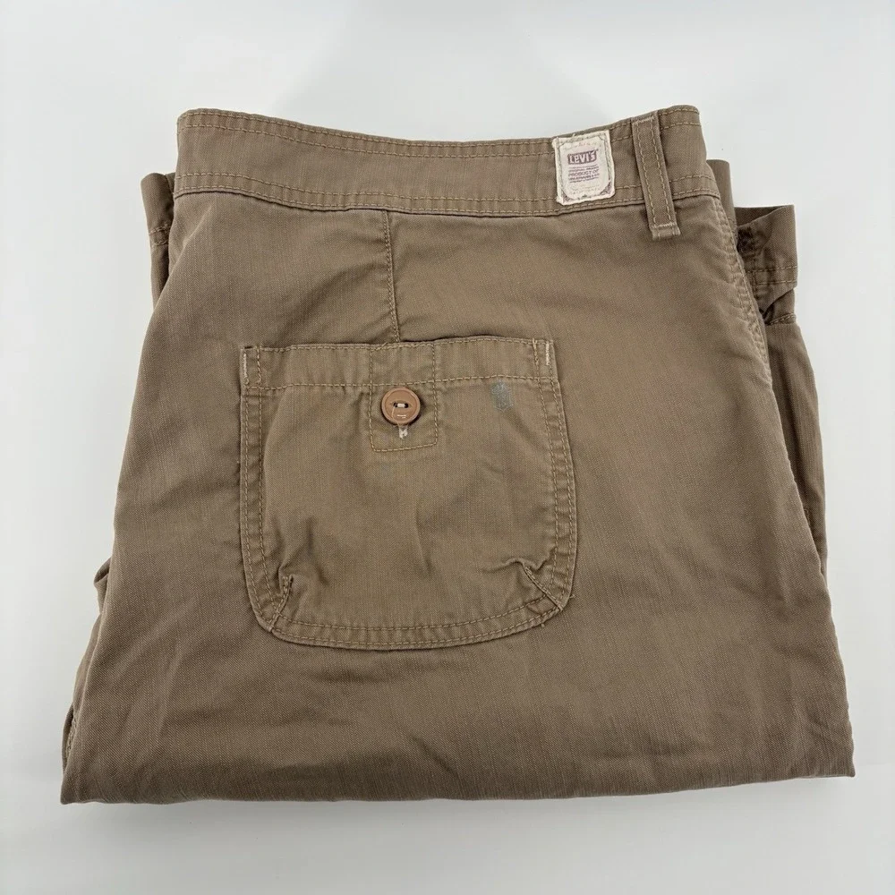 Levi Tab Women's Cargo Shorts Beige‎ Size 20 Large Buttons
